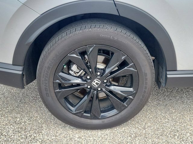 Used 2024 Lunar Silver Metallic Honda Sport Touring image 9