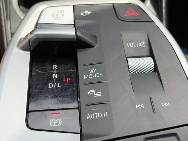Used 2025 Black BMW xDrive28i image 32