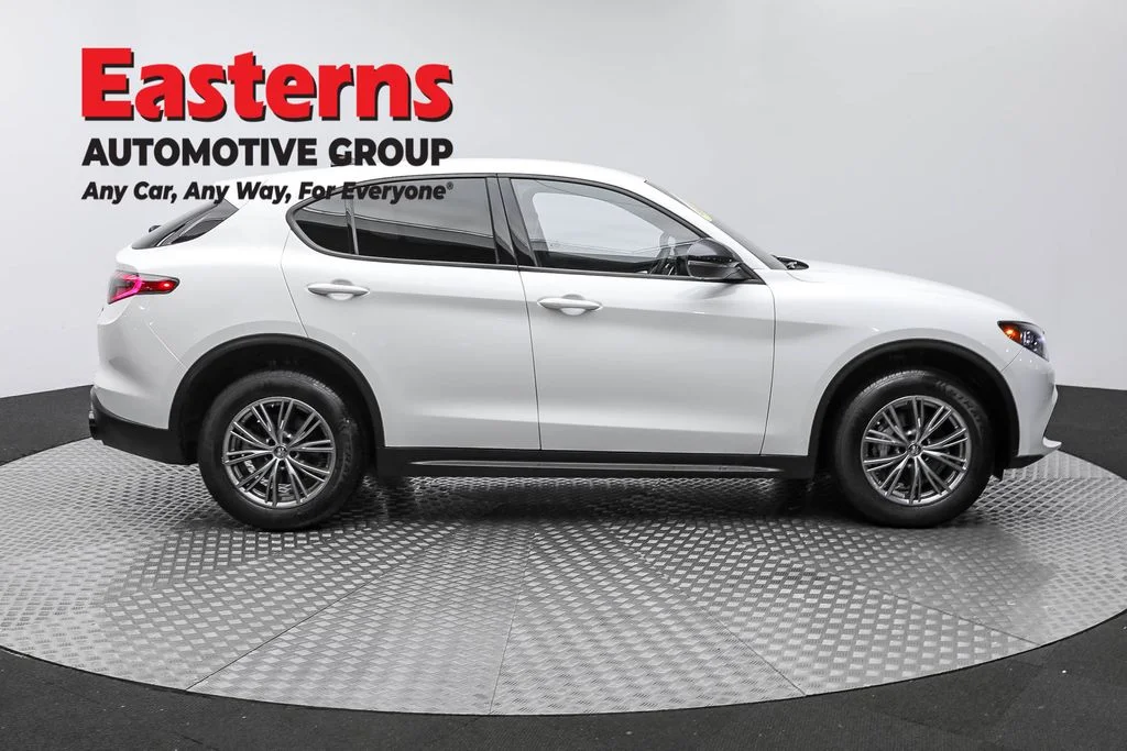 Used 2024 White Alfa Romeo Sprint image 4