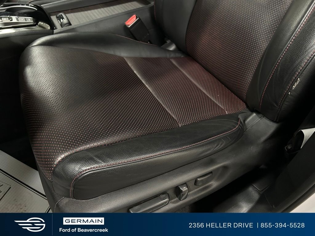 Used 2023 Platinum White Pearl Honda Black Edition image 17