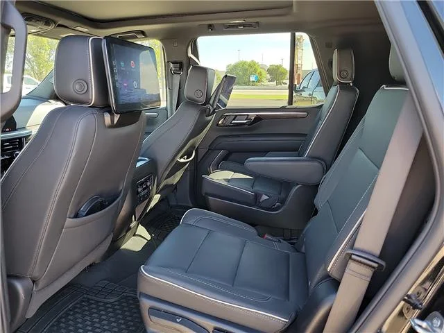 Used 2025 Black Chevrolet Premier 4x2 image 8
