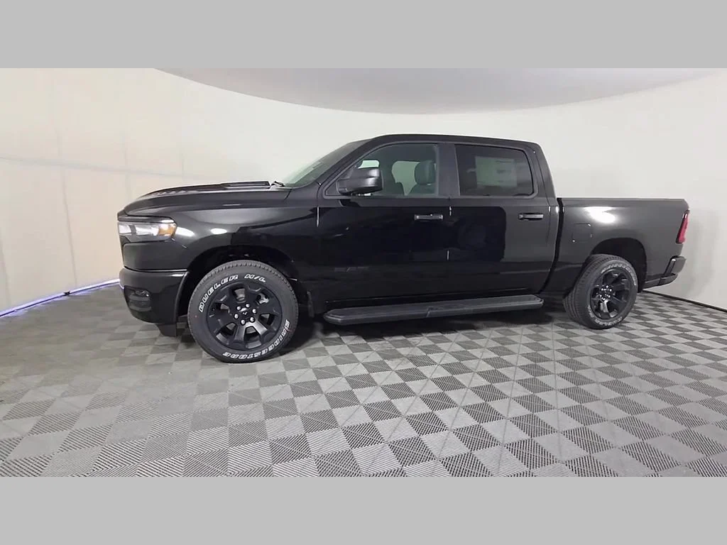 New 2026 Diamond Black Crystal Pearlcoat RAM Express image 35