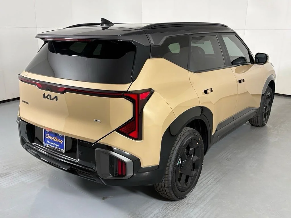 New 2027 Terrain Brown Kia X-Line S image 8