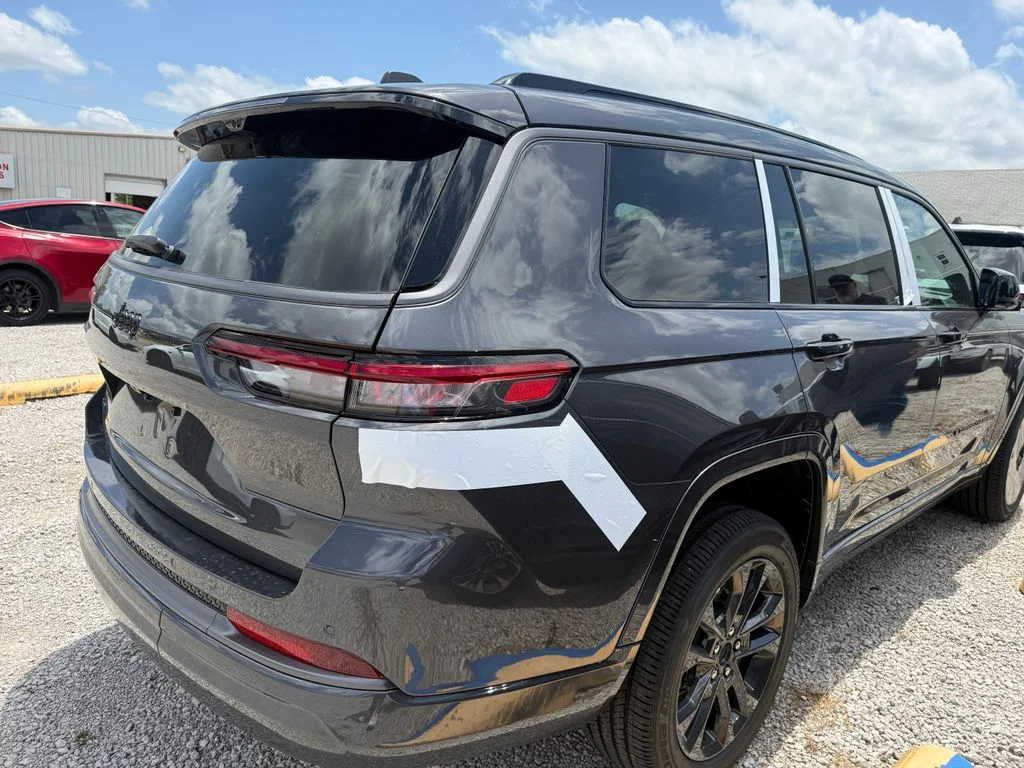New 2026 Gray Jeep Limited image 4