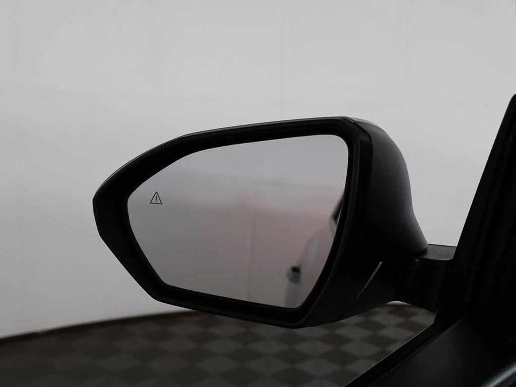 Used 2023 Shimmering Silver Hyundai Limited image 39