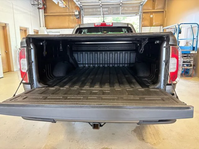 Used 2022 Gray GMC Elevation Standard image 23