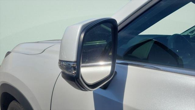 Certified Used 2024 WIND CHILL PEARL Toyota  image 5