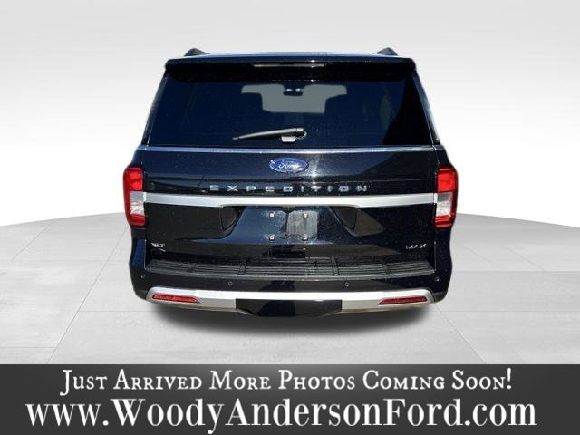 Used 2023 Agate Black Metallic Ford XLT image 5