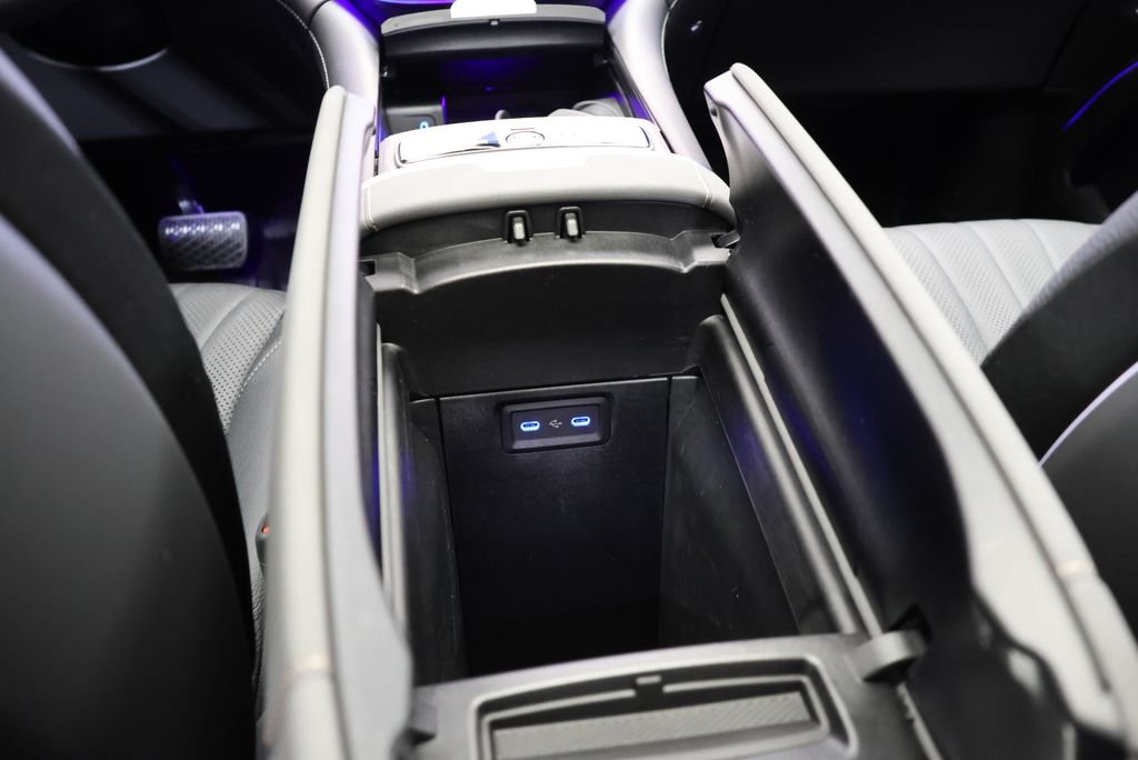 New 2026 Black Mercedes-Benz 400 image 29