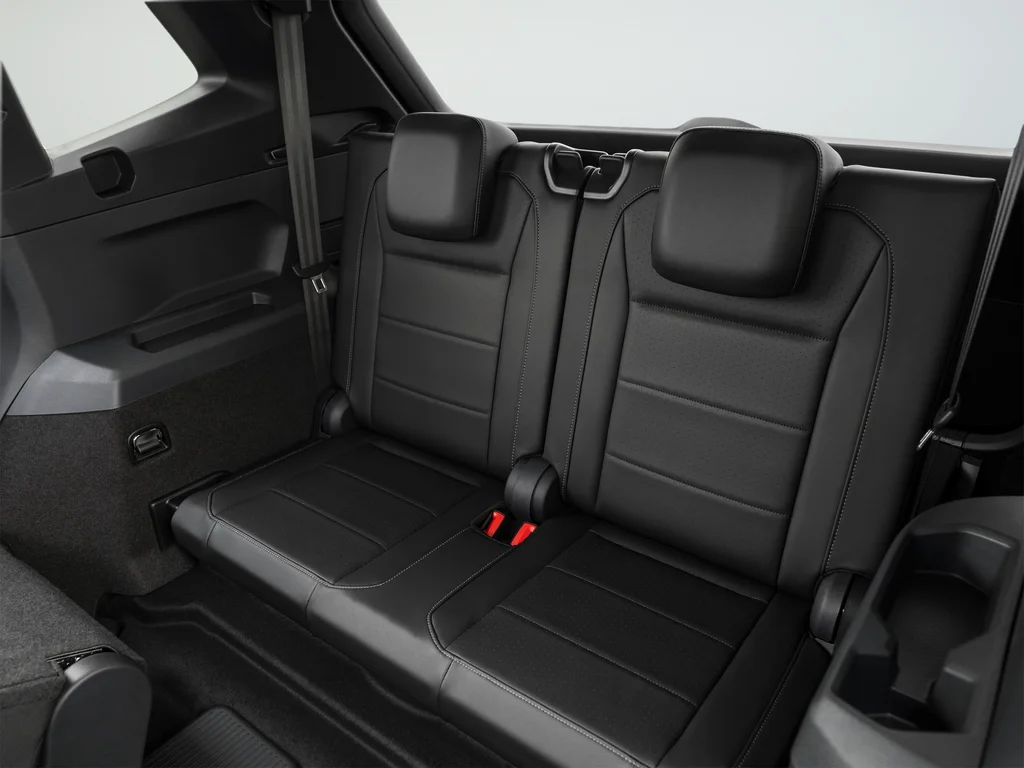 Used 2019  Volkswagen 2.0T SEL R-Line image 18
