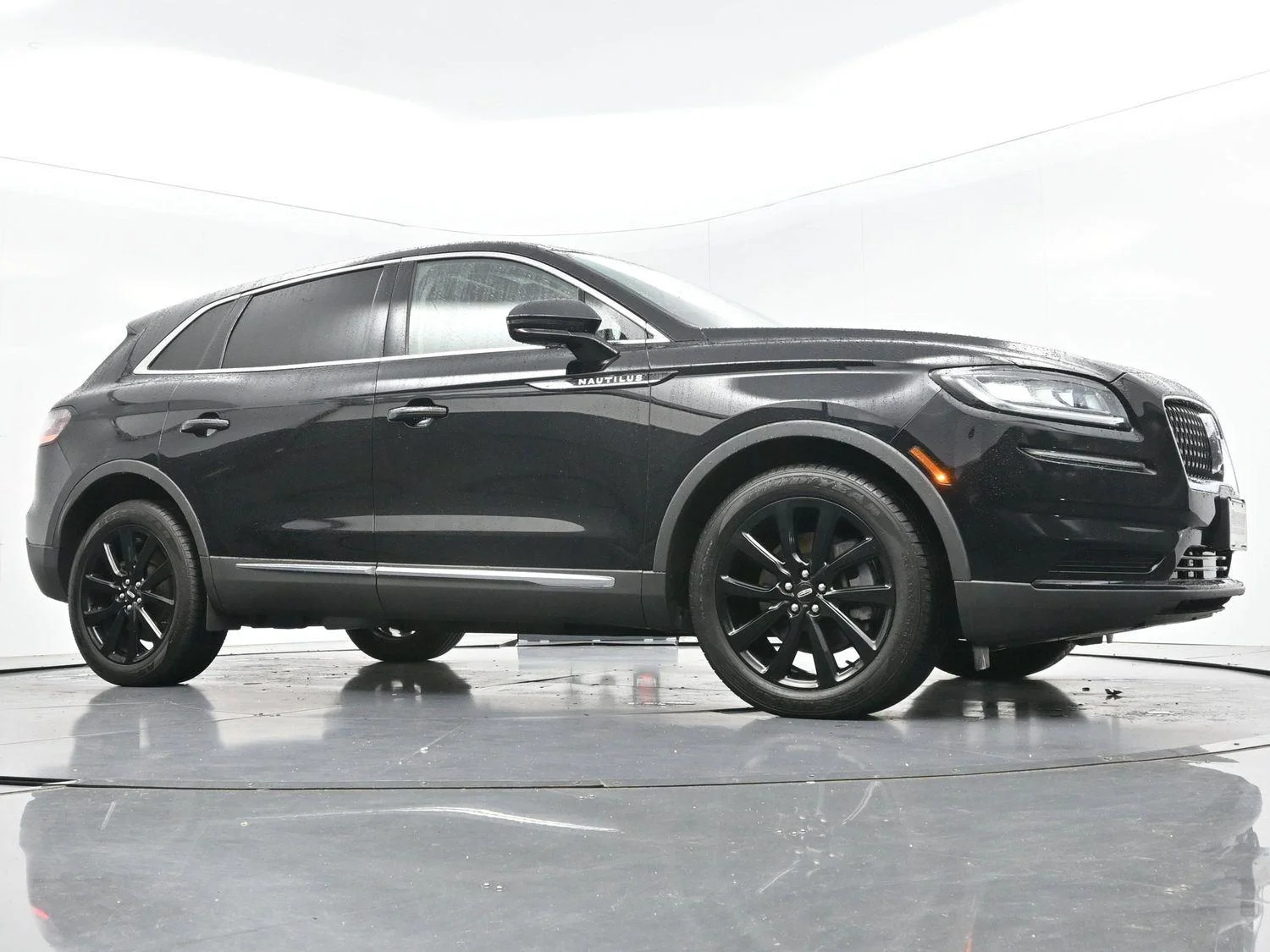 Used 2022 Infinite Black Lincoln Reserve image 41