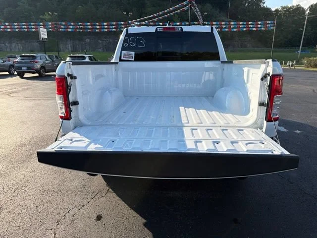 Used 2022 White` Ram Big Horn image 22