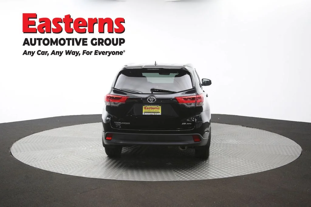 Used 2018 Black Toyota SE image 39
