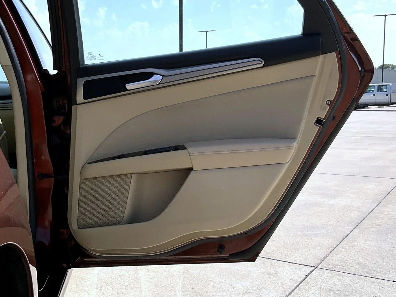 Used 2016 Brown Ford SE image 18