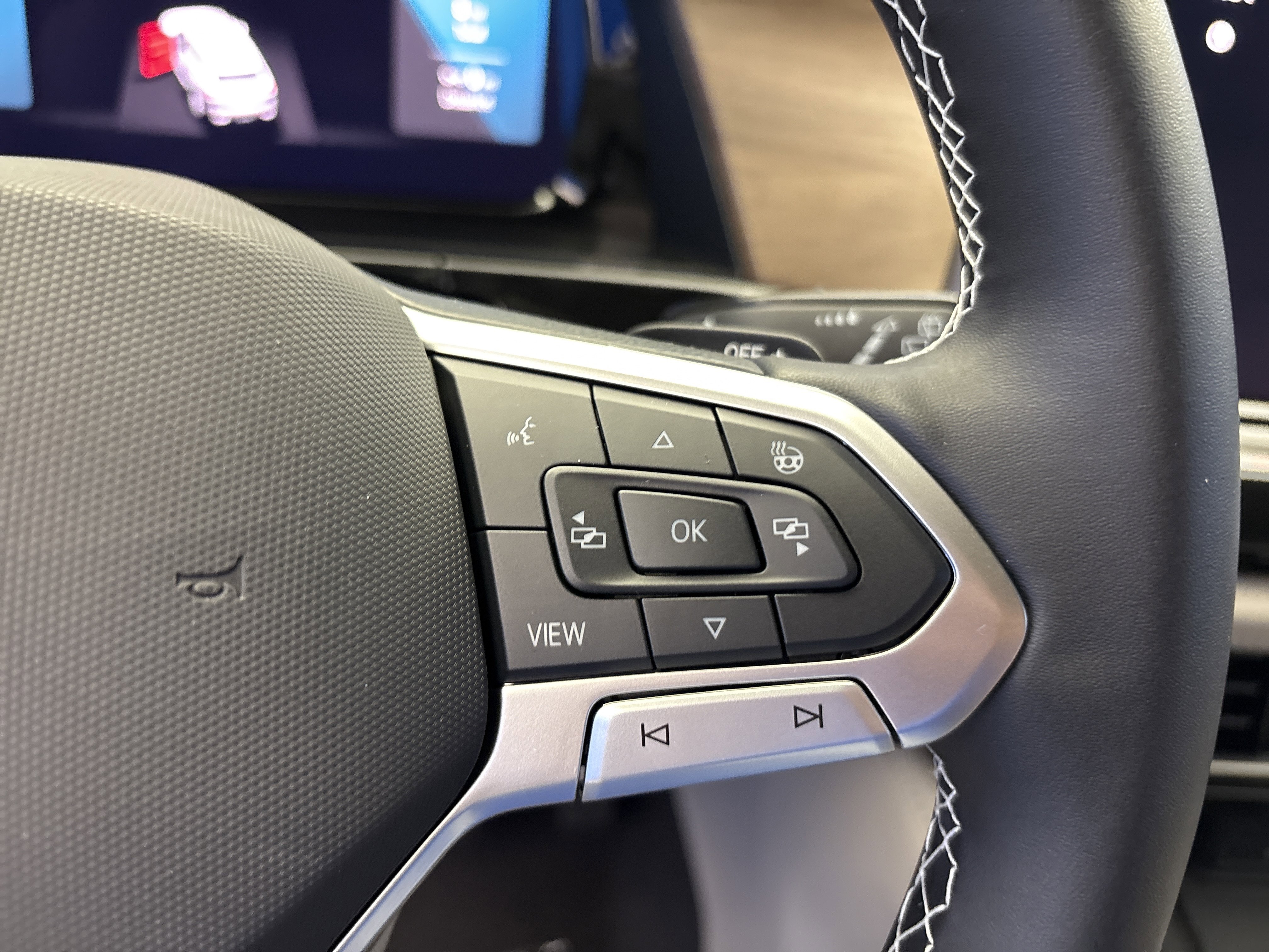 2026 Volkswagen Atlas SE w/Tech - Photo 16