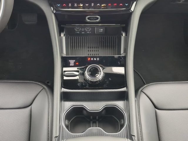 New 2027 High-Gloss Black Paint Jeep Limited image 22