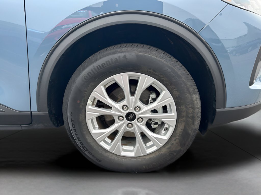 Used 2026 Vapor Blue Ford Active image 11