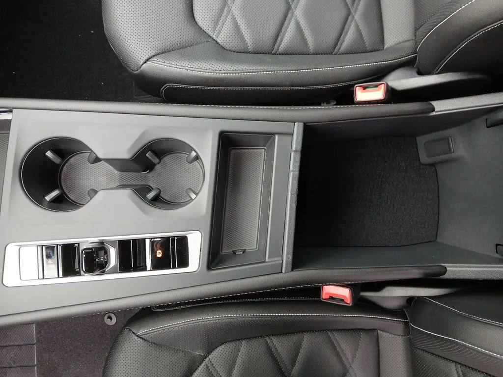 New 2026 Silver Volkswagen 2.0T SE image 24