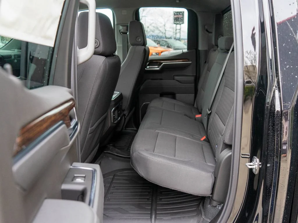 New 2026 Onyx Black GMC Elevation image 12