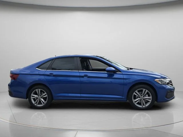 Used 2024 Blue Volkswagen 1.5T SE image 4