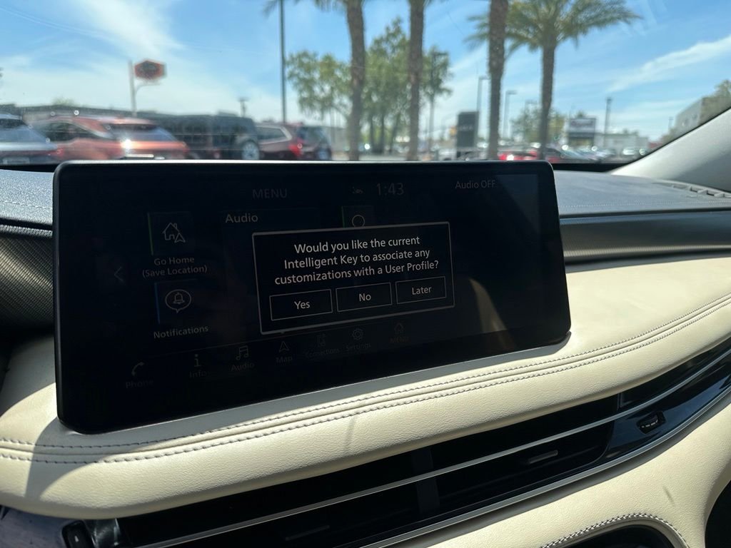Used 2022 Gray INFINITI LUXE image 5