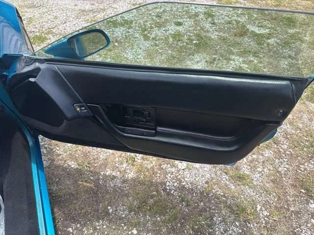 Used 1992  Chevrolet Base image 26