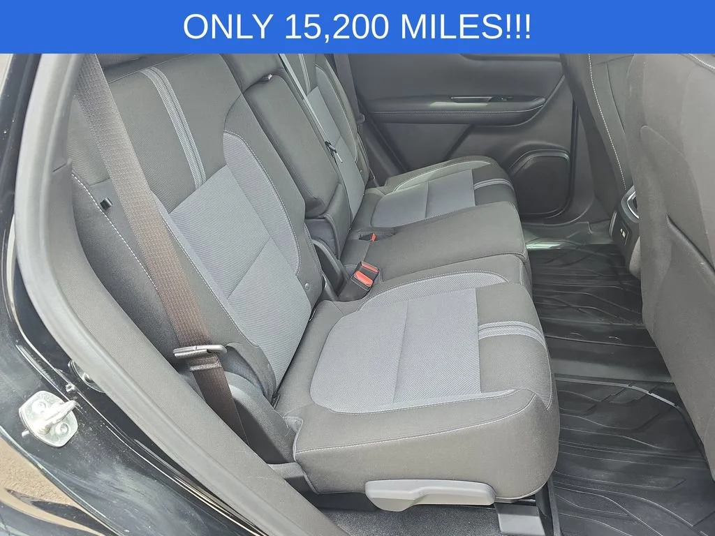Used 2024 Black Chevrolet 2LT image 28
