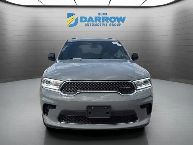 Used 2023 Gray Dodge SXT image 8