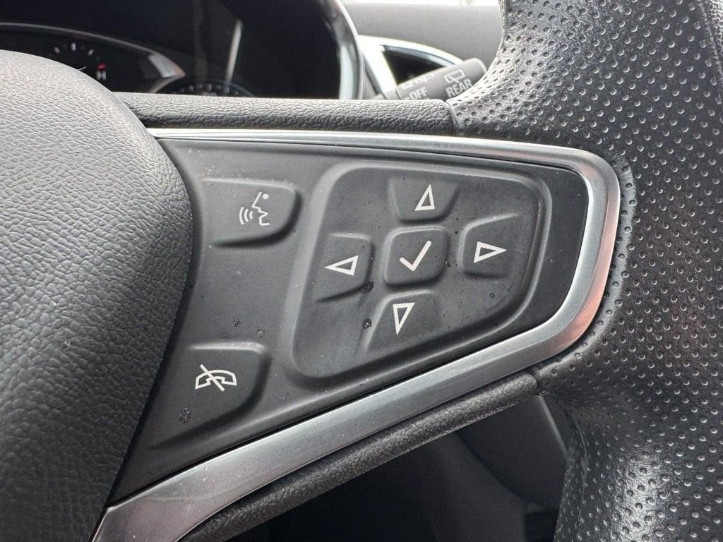 Used 2023 White Chevrolet LT image 16
