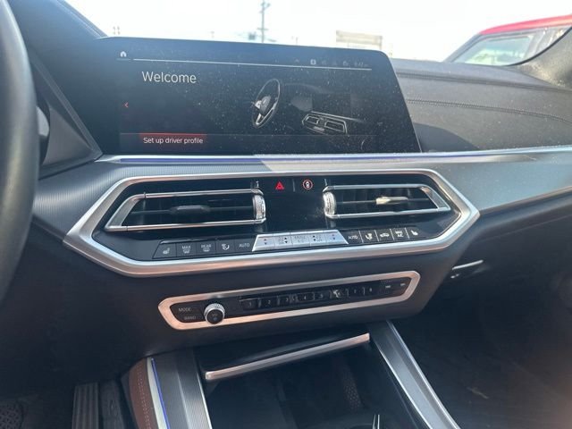 Used 2023 Black BMW xDrive40i image 15