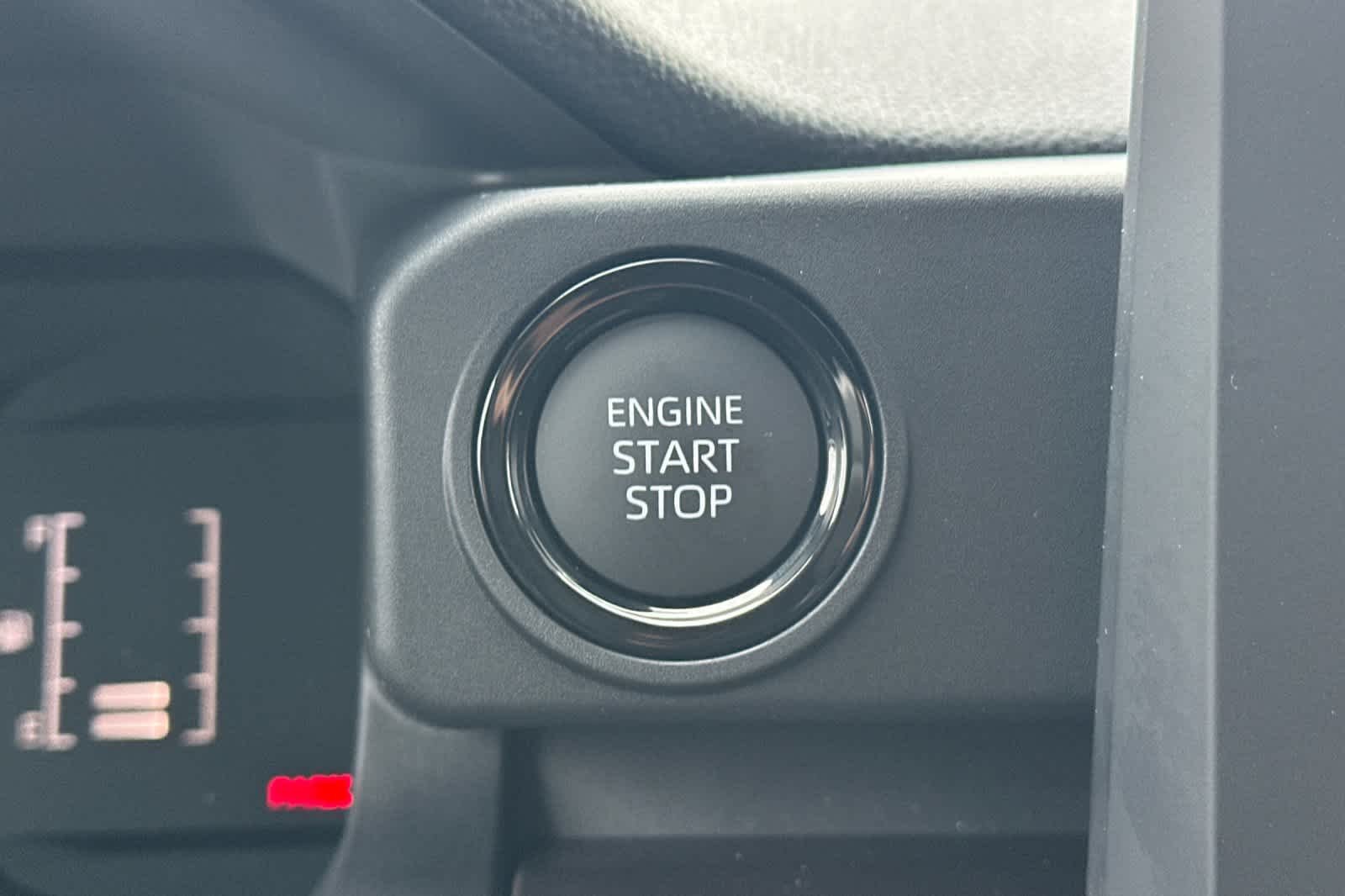 2026 Toyota Tacoma SR5 - Photo 21