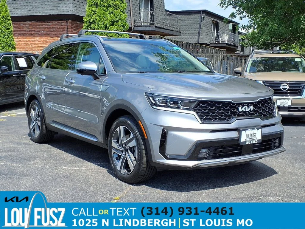 Used 2023 Steel Gray Kia SX Prestige image 1