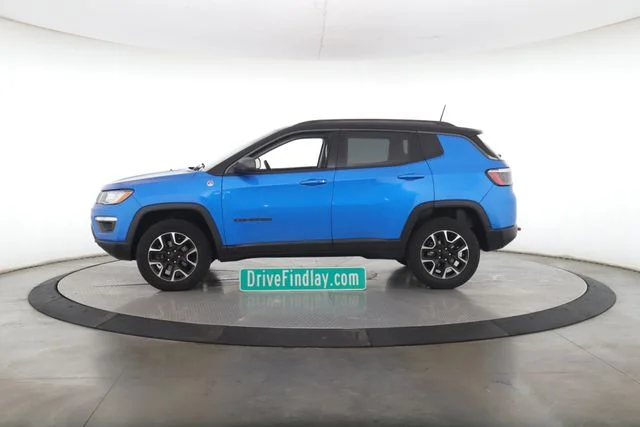 Used 2021 Blue Jeep Trailhawk image 9