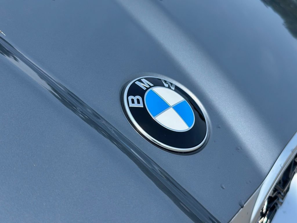 New 2026 Skyscraper Grey Metallic BMW xDrive28i image 10