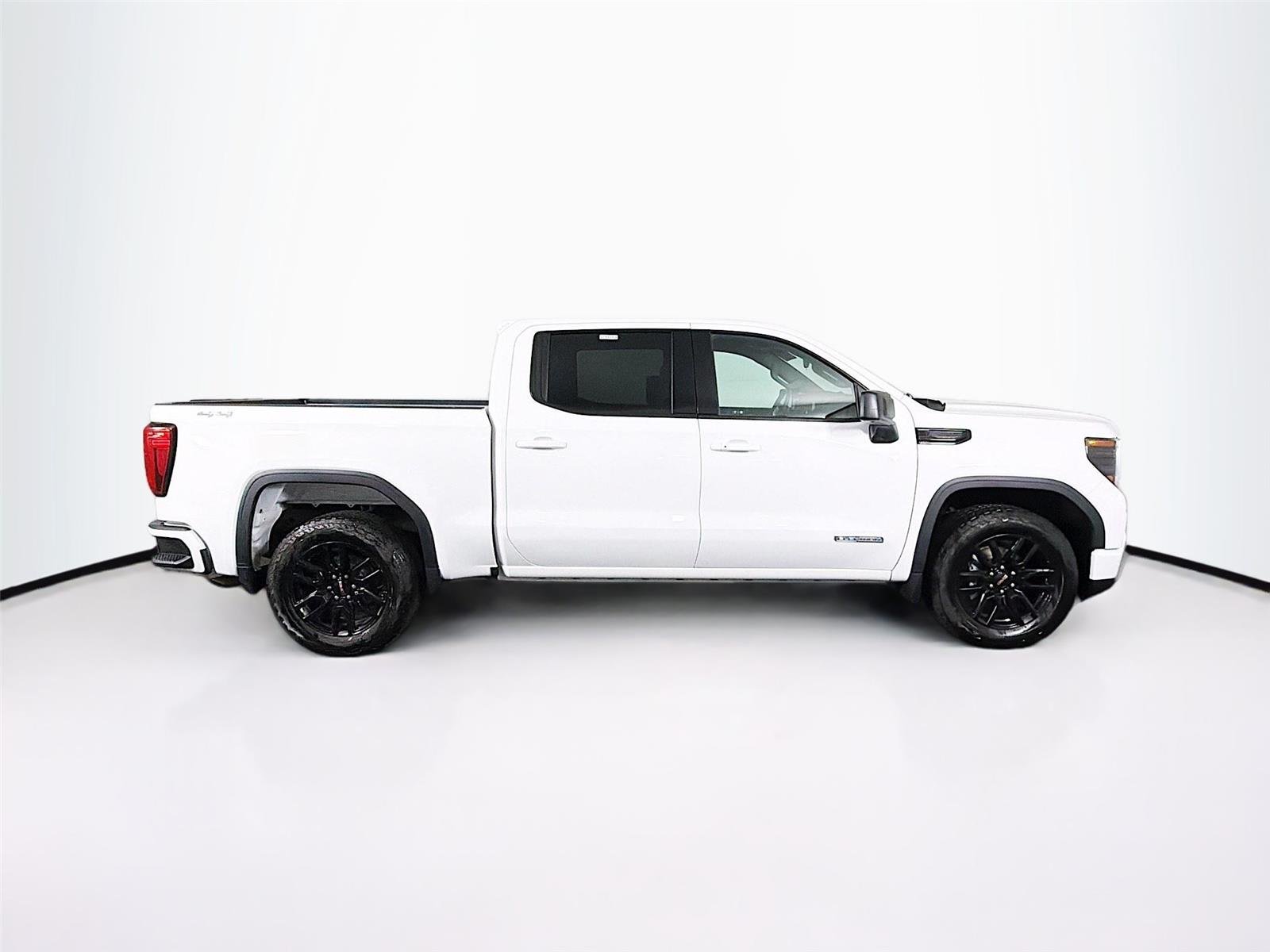 Used 2024 Summit White GMC Elevation image 8
