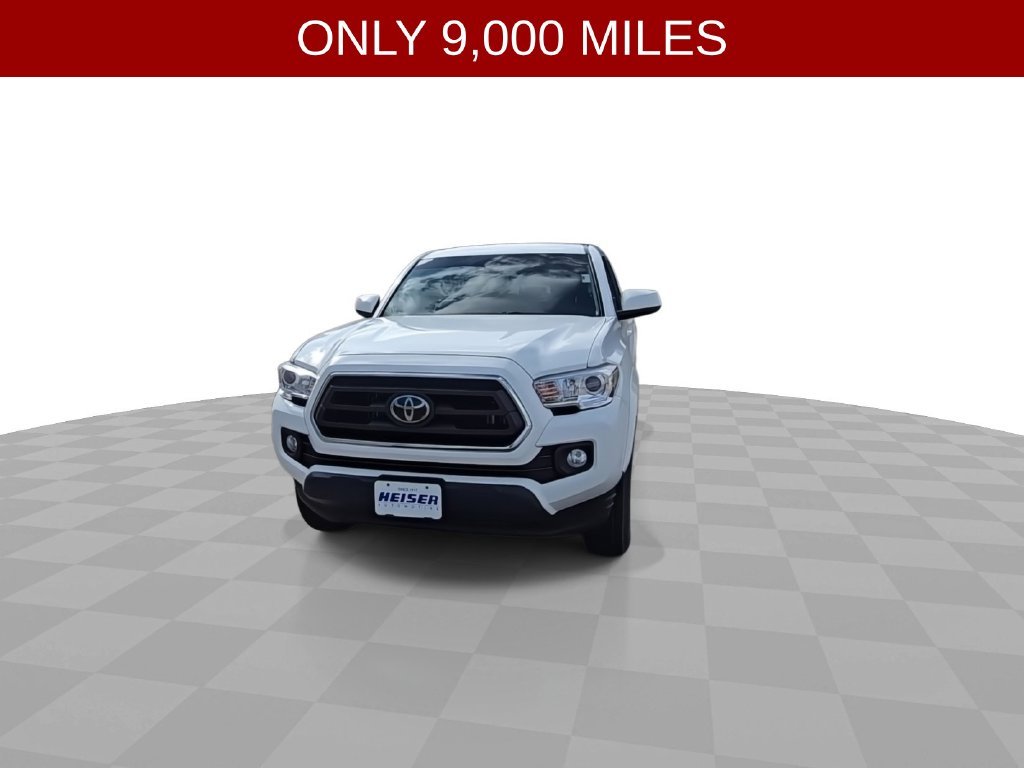 Used 2023 White Toyota SR5 image 3