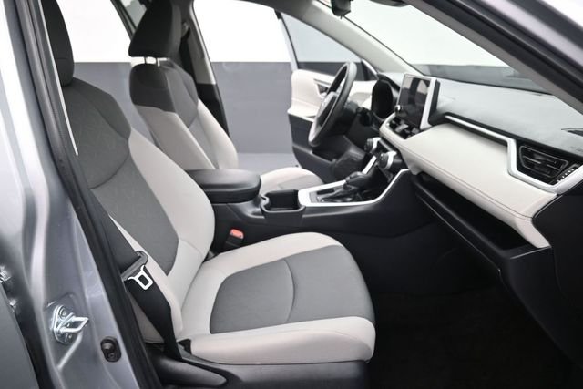 Used 2025 Silver Toyota XLE image 14