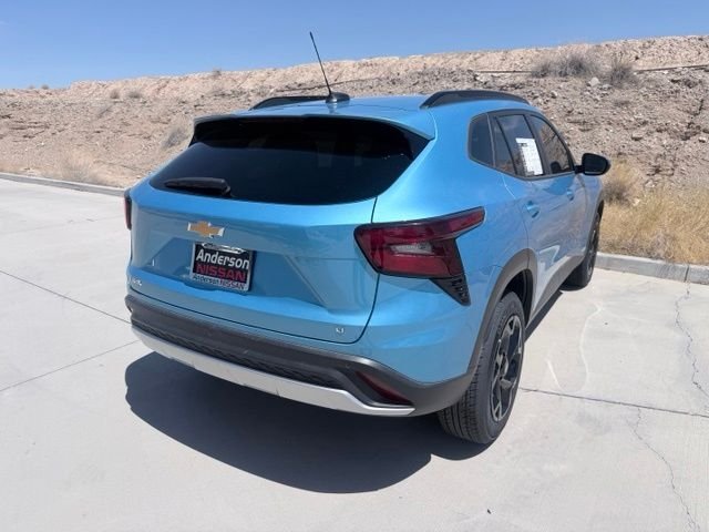 2025 Chevrolet Trax LT - Photo 6