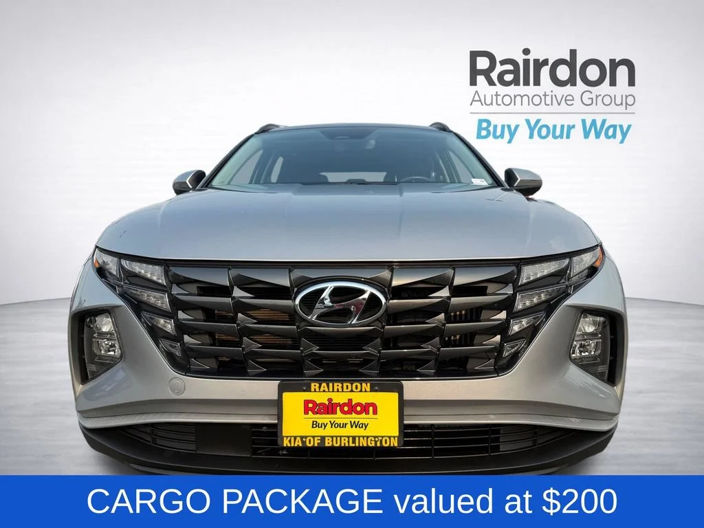 Used 2022 Shimmering Silver Hyundai SEL Convenience image 2