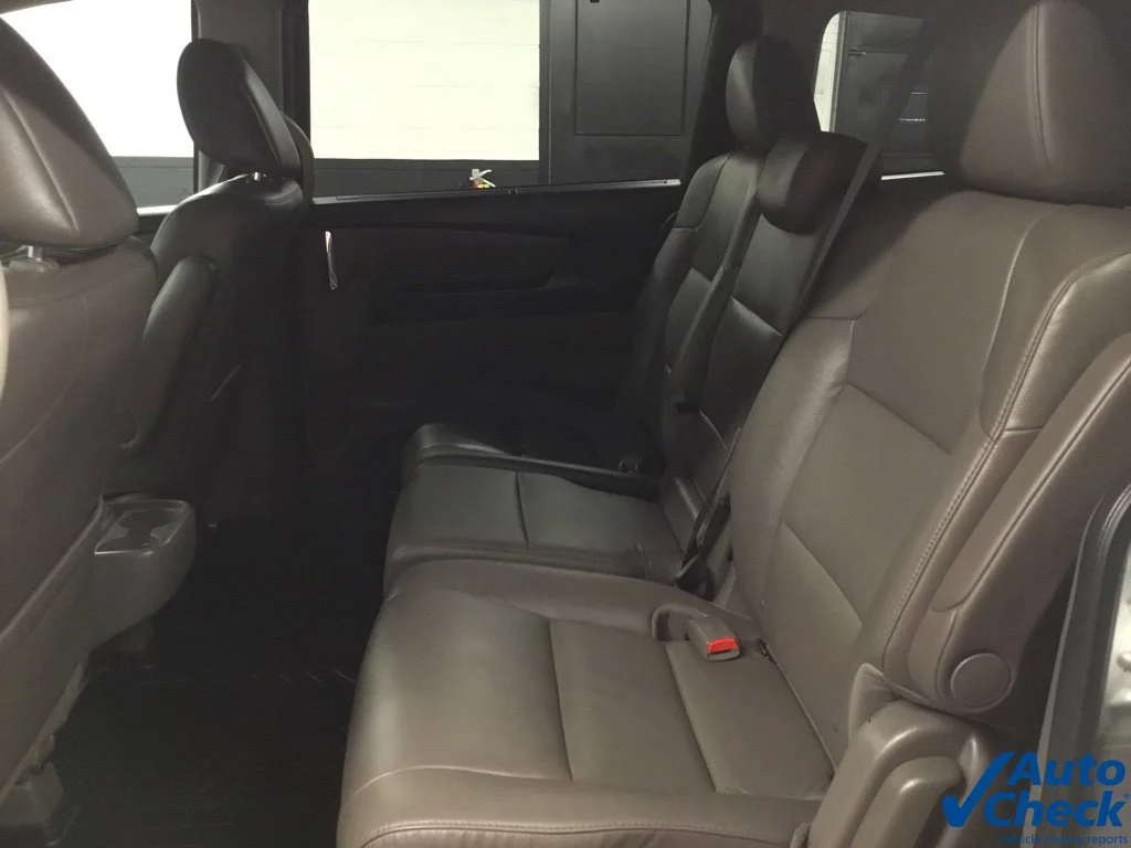 Used 2015 Silver Honda EX-L image 26