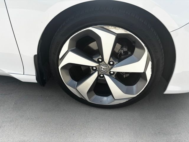 Used 2018  Honda Touring 2.0T image 15