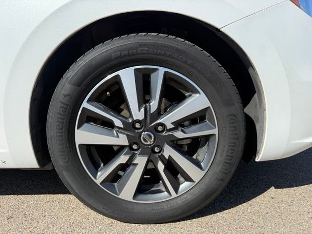 2022 Nissan Versa Sedan SV - Photo 34