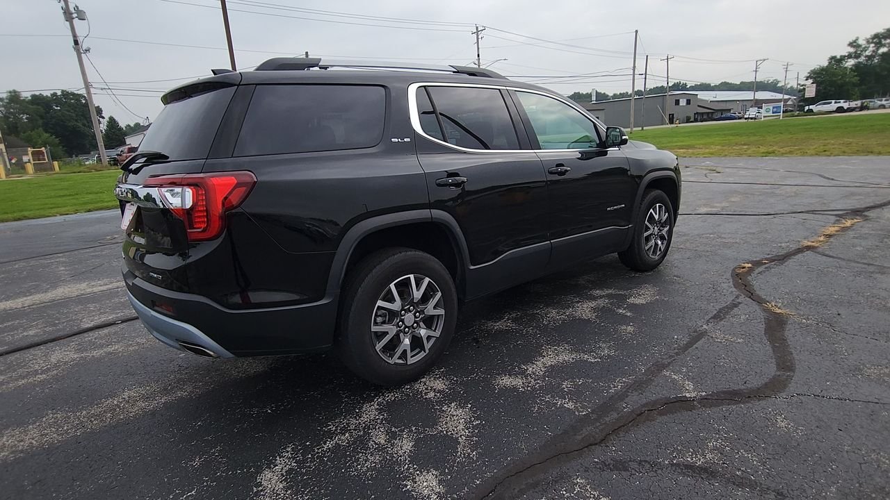 Used 2023 Ebony Twilight Metallic GMC SLE image 8