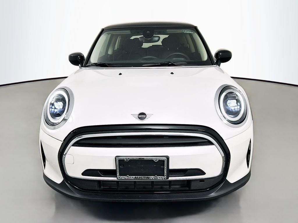 Used 2024 White MINI Signature image 2