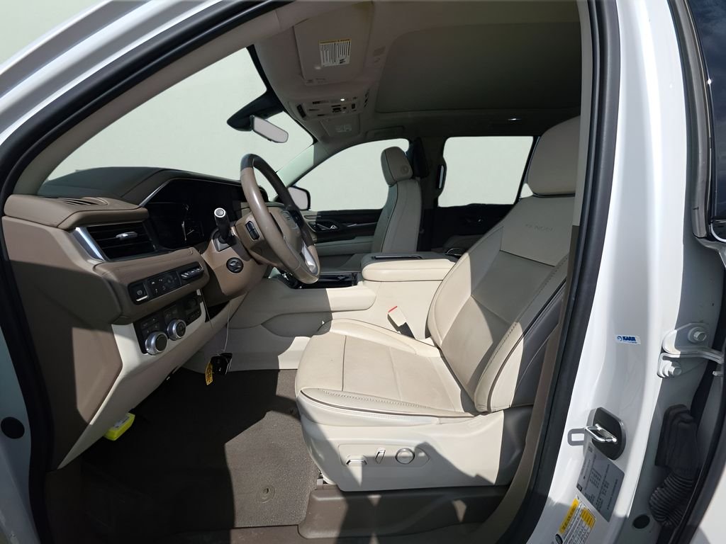 Used 2021 White GMC Denali image 9