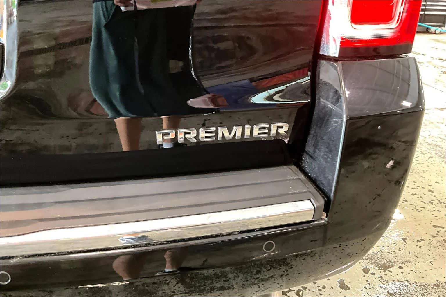 Used 2019 Black Chevrolet Premier image 10