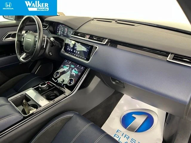 Used 2019 Black Land Rover SE R-Dynamic image 45