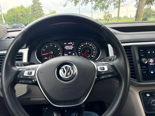Used 2019 Blue Volkswagen 3.6L V6 SE image 23