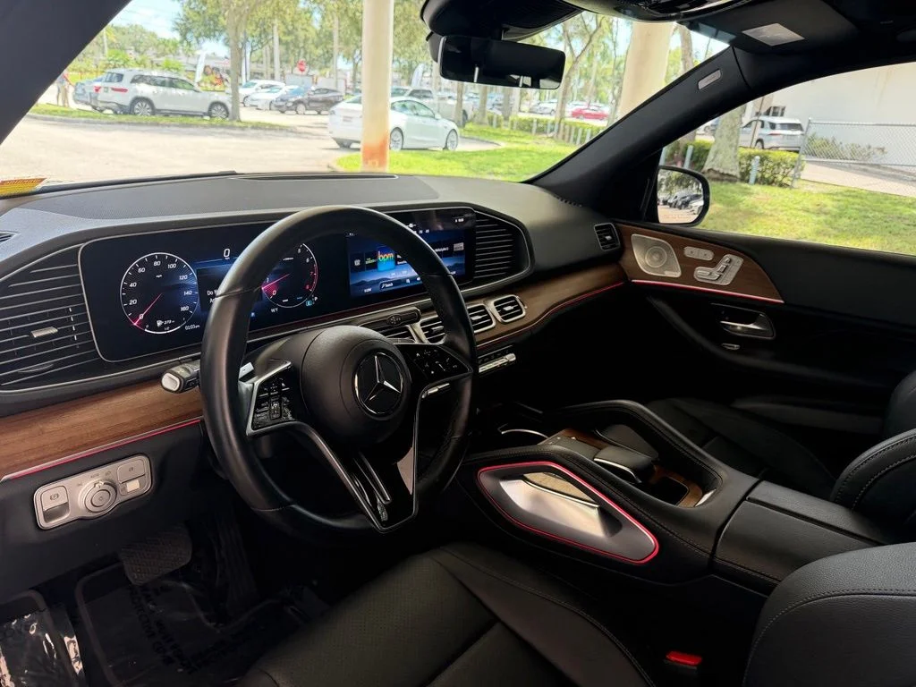 Used 2025 Black Mercedes-Benz GLE 350 image 6