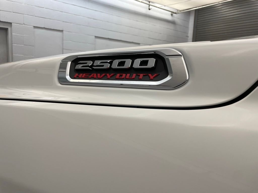 New 2026 Bright White Clearcoat RAM Tradesman image 9